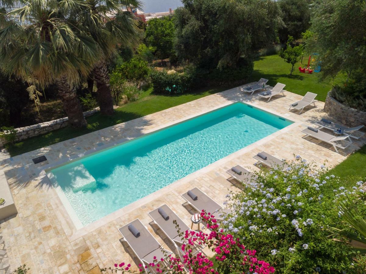 Ionian Garden Villas - Villa Pietra ベニテス エクステリア 写真